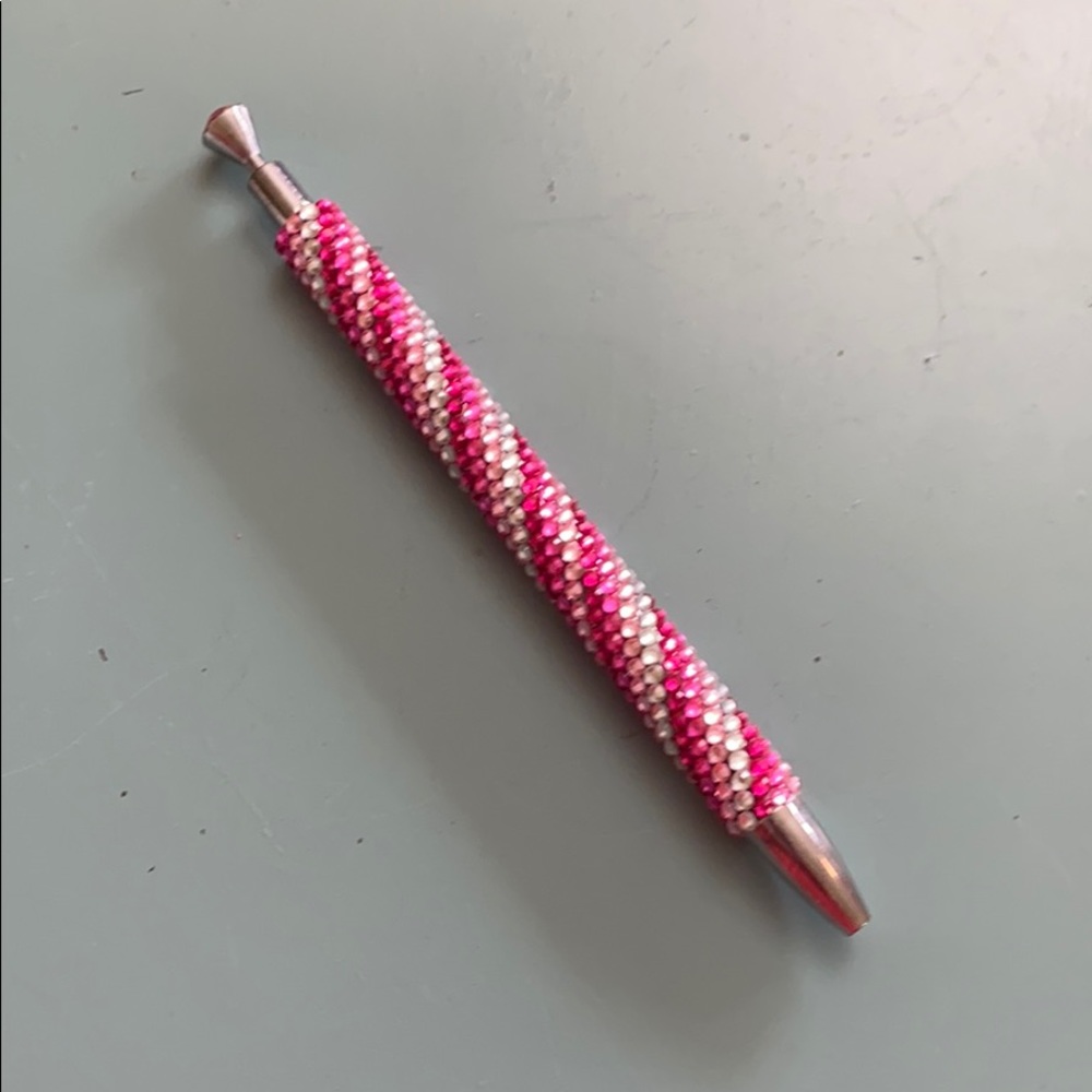 Breast cancer bedazzled pen 🖊 NWOT!